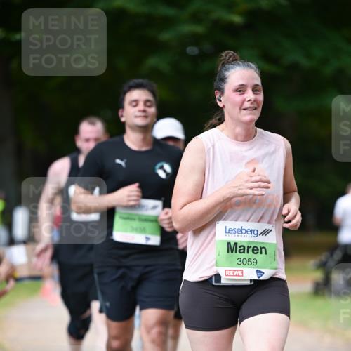 31.08.2025 - 21. Blankeneser Heldenlauf Dr. Thomas Lammeyer http://msf.ph/oto/8637451 31.08.2025 10:48:17 Laufen 3456, 2012, 3059 meine-sportfotos.de