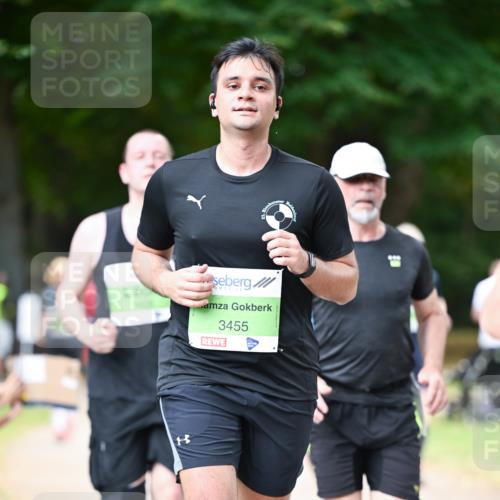 31.08.2025 - 21. Blankeneser Heldenlauf Dr. Thomas Lammeyer http://msf.ph/oto/8637456 31.08.2025 10:48:18 Laufen 3455 meine-sportfotos.de