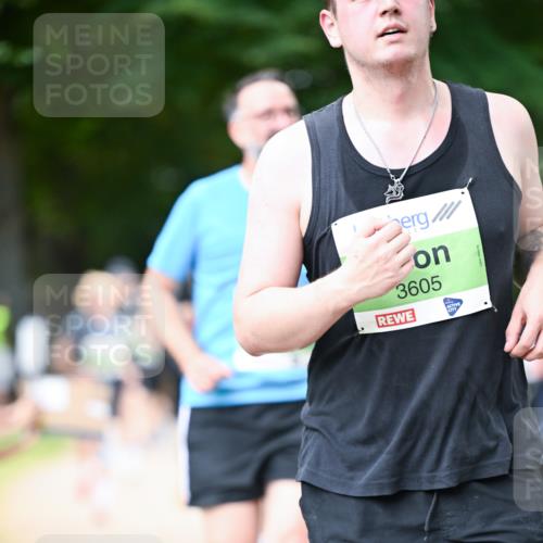 31.08.2025 - 21. Blankeneser Heldenlauf Dr. Thomas Lammeyer http://msf.ph/oto/8637467 31.08.2025 10:48:20 Laufen 3605 meine-sportfotos.de