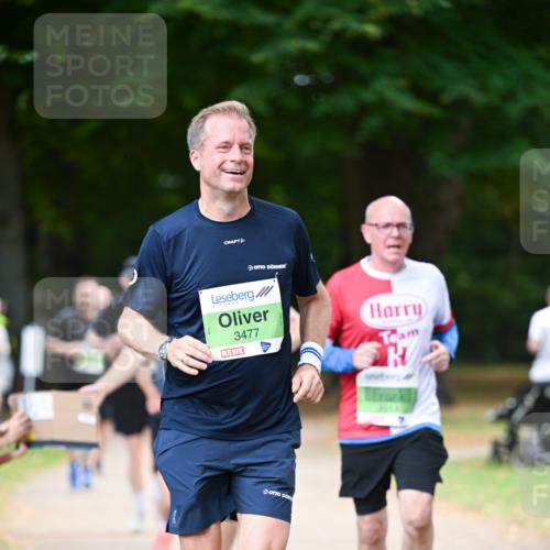 31.08.2025 - 21. Blankeneser Heldenlauf Dr. Thomas Lammeyer http://msf.ph/oto/8637479 31.08.2025 10:48:22 Laufen 3477, 3613 meine-sportfotos.de