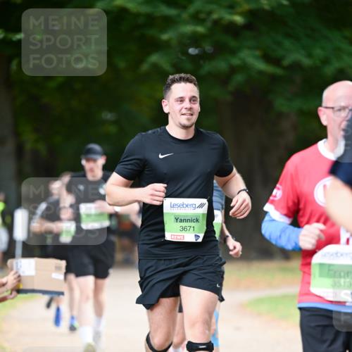31.08.2025 - 21. Blankeneser Heldenlauf Dr. Thomas Lammeyer http://msf.ph/oto/8637484 31.08.2025 10:48:23 Laufen 3671, 3513 meine-sportfotos.de