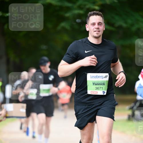 31.08.2025 - 21. Blankeneser Heldenlauf Dr. Thomas Lammeyer http://msf.ph/oto/8637489 31.08.2025 10:48:24 Laufen 3671 meine-sportfotos.de