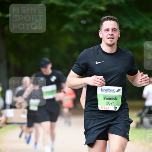 31.08.2025 - 21. Blankeneser Heldenlauf Dr. Thomas Lammeyer http://msf.ph/oto/8637490 31.08.2025 10:48:24 Laufen 3671 meine-sportfotos.de