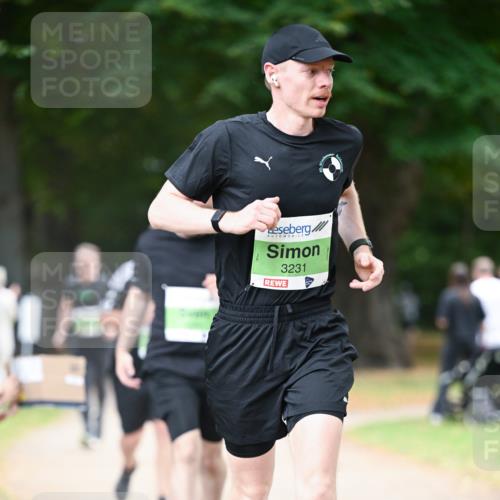31.08.2025 - 21. Blankeneser Heldenlauf Dr. Thomas Lammeyer http://msf.ph/oto/8637500 31.08.2025 10:48:27 Laufen 3231 meine-sportfotos.de