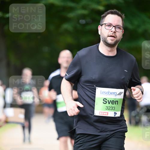 31.08.2025 - 21. Blankeneser Heldenlauf Dr. Thomas Lammeyer http://msf.ph/oto/8637511 31.08.2025 10:48:29 Laufen 3233 meine-sportfotos.de