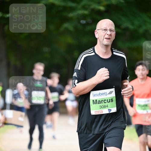 31.08.2025 - 21. Blankeneser Heldenlauf Dr. Thomas Lammeyer http://msf.ph/oto/8637520 31.08.2025 10:48:30 Laufen 3084 meine-sportfotos.de