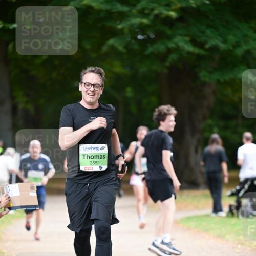 31.08.2025 - 21. Blankeneser Heldenlauf Dr. Thomas Lammeyer http://msf.ph/oto/8637532 31.08.2025 10:48:33 Laufen 3552 meine-sportfotos.de