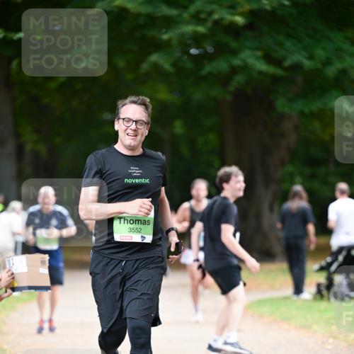 31.08.2025 - 21. Blankeneser Heldenlauf Dr. Thomas Lammeyer http://msf.ph/oto/8637533 31.08.2025 10:48:33 Laufen 3552 meine-sportfotos.de