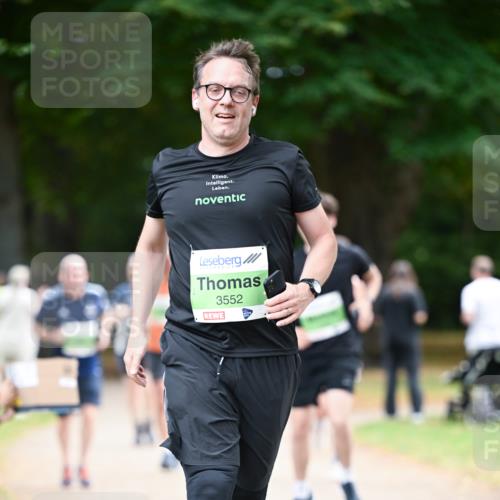 31.08.2025 - 21. Blankeneser Heldenlauf Dr. Thomas Lammeyer http://msf.ph/oto/8637541 31.08.2025 10:48:34 Laufen 3552 meine-sportfotos.de