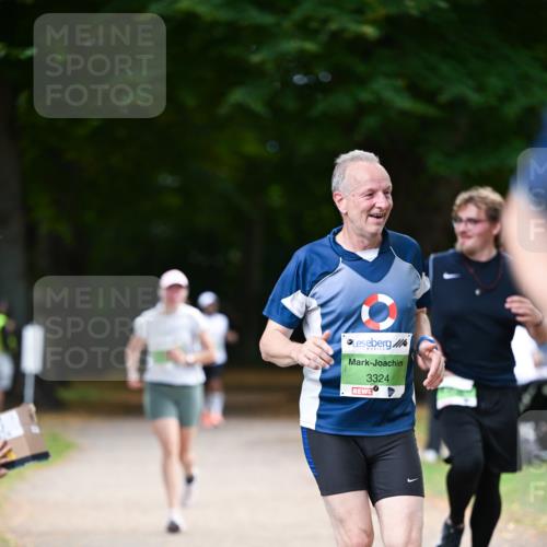 31.08.2025 - 21. Blankeneser Heldenlauf Dr. Thomas Lammeyer http://msf.ph/oto/8637573 31.08.2025 10:48:40 Laufen 3324 meine-sportfotos.de
