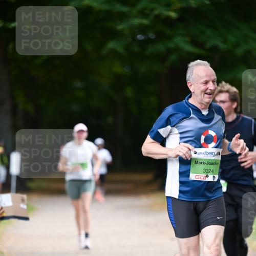 31.08.2025 - 21. Blankeneser Heldenlauf Dr. Thomas Lammeyer http://msf.ph/oto/8637575 31.08.2025 10:48:41 Laufen 3324 meine-sportfotos.de