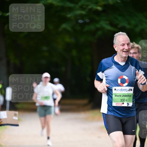31.08.2025 - 21. Blankeneser Heldenlauf Dr. Thomas Lammeyer http://msf.ph/oto/8637576 31.08.2025 10:48:41 Laufen 3324 meine-sportfotos.de