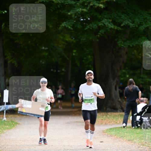 31.08.2025 - 21. Blankeneser Heldenlauf Dr. Thomas Lammeyer http://msf.ph/oto/8637609 31.08.2025 10:48:47 Laufen 3290 meine-sportfotos.de