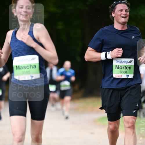 31.08.2025 - 21. Blankeneser Heldenlauf Dr. Thomas Lammeyer http://msf.ph/oto/8637703 31.08.2025 10:49:20 Laufen 3585, 4, 3588 meine-sportfotos.de