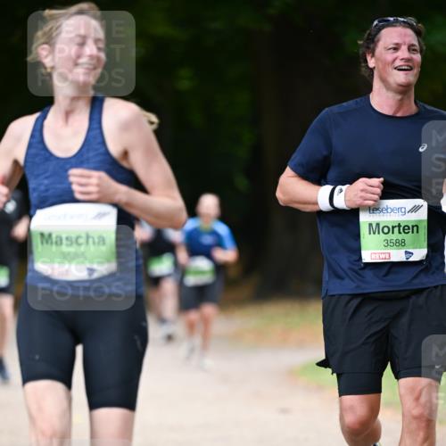 31.08.2025 - 21. Blankeneser Heldenlauf Dr. Thomas Lammeyer http://msf.ph/oto/8637704 31.08.2025 10:49:20 Laufen 3585, 3588 meine-sportfotos.de