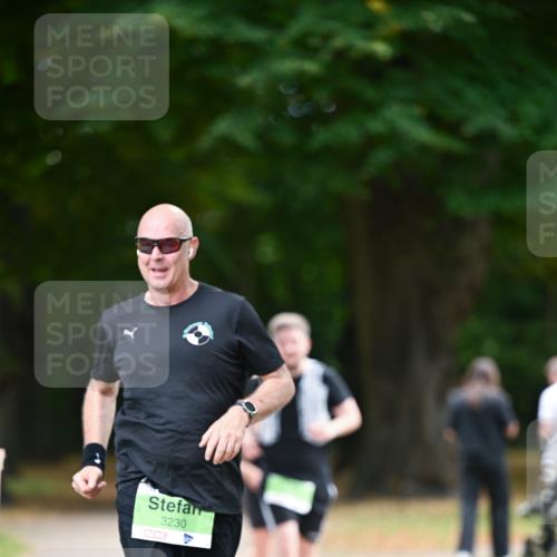 31.08.2025 - 21. Blankeneser Heldenlauf Dr. Thomas Lammeyer http://msf.ph/oto/8637715 31.08.2025 10:49:26 Laufen 3230 meine-sportfotos.de