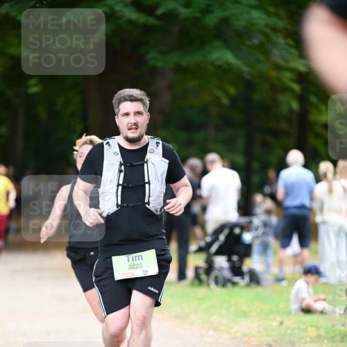 31.08.2025 - 21. Blankeneser Heldenlauf Dr. Thomas Lammeyer http://msf.ph/oto/8637731 31.08.2025 10:49:29 Laufen 3225 meine-sportfotos.de