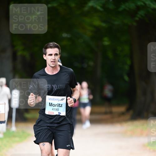 31.08.2025 - 21. Blankeneser Heldenlauf Dr. Thomas Lammeyer http://msf.ph/oto/8637760 31.08.2025 10:49:43 Laufen 4190 meine-sportfotos.de