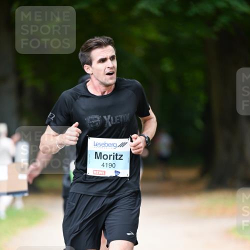 31.08.2025 - 21. Blankeneser Heldenlauf Dr. Thomas Lammeyer http://msf.ph/oto/8637766 31.08.2025 10:49:44 Laufen 4190 meine-sportfotos.de