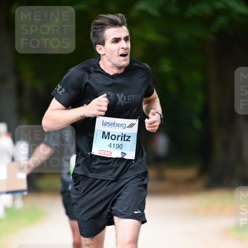 31.08.2025 - 21. Blankeneser Heldenlauf Dr. Thomas Lammeyer http://msf.ph/oto/8637767 31.08.2025 10:49:44 Laufen 4190 meine-sportfotos.de