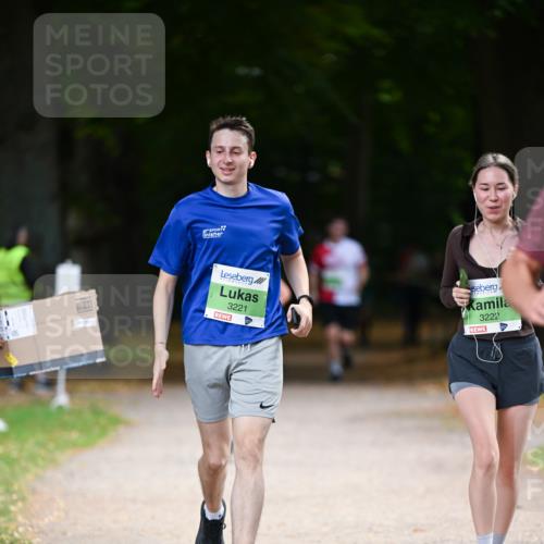 31.08.2025 - 21. Blankeneser Heldenlauf Dr. Thomas Lammeyer http://msf.ph/oto/8637794 31.08.2025 10:49:52 Laufen 3221, 3222 meine-sportfotos.de