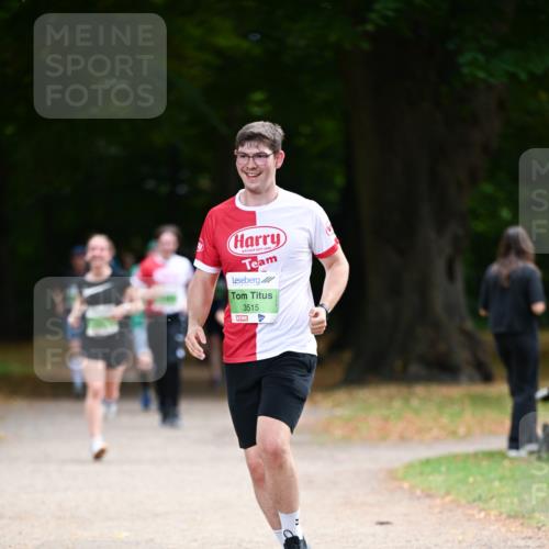 31.08.2025 - 21. Blankeneser Heldenlauf Dr. Thomas Lammeyer http://msf.ph/oto/8637826 31.08.2025 10:50:03 Laufen 1688, 3515 meine-sportfotos.de