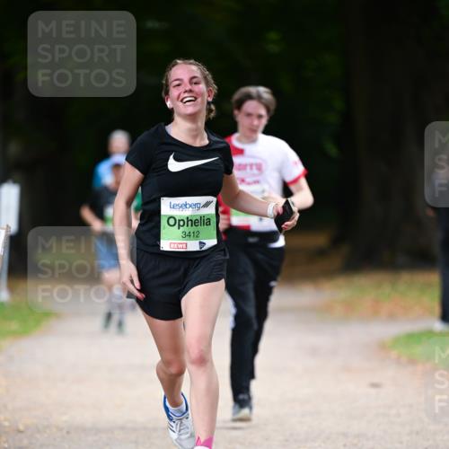 31.08.2025 - 21. Blankeneser Heldenlauf Dr. Thomas Lammeyer http://msf.ph/oto/8637850 31.08.2025 10:50:09 Laufen 3412 meine-sportfotos.de