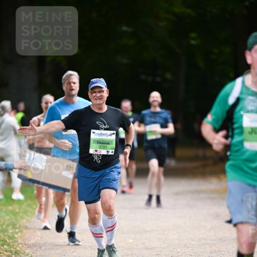 31.08.2025 - 21. Blankeneser Heldenlauf Dr. Thomas Lammeyer http://msf.ph/oto/8637876 31.08.2025 10:50:15 Laufen 3721, 11, 2 meine-sportfotos.de