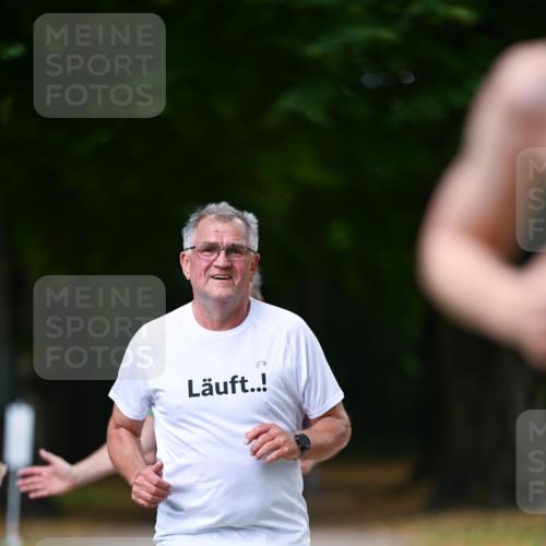 31.08.2025 - 21. Blankeneser Heldenlauf Dr. Thomas Lammeyer http://msf.ph/oto/8637905 31.08.2025 10:50:23 Laufen 3571 meine-sportfotos.de