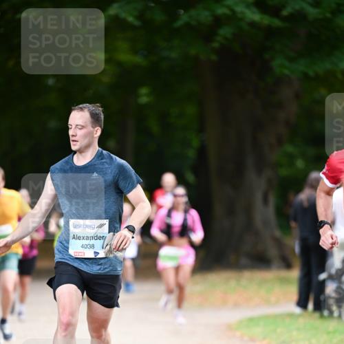 31.08.2025 - 21. Blankeneser Heldenlauf Dr. Thomas Lammeyer http://msf.ph/oto/8637925 31.08.2025 10:50:32 Laufen 4038 meine-sportfotos.de