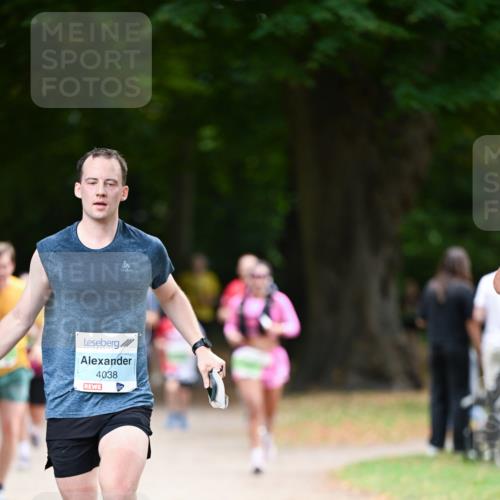 31.08.2025 - 21. Blankeneser Heldenlauf Dr. Thomas Lammeyer http://msf.ph/oto/8637927 31.08.2025 10:50:32 Laufen 4038 meine-sportfotos.de
