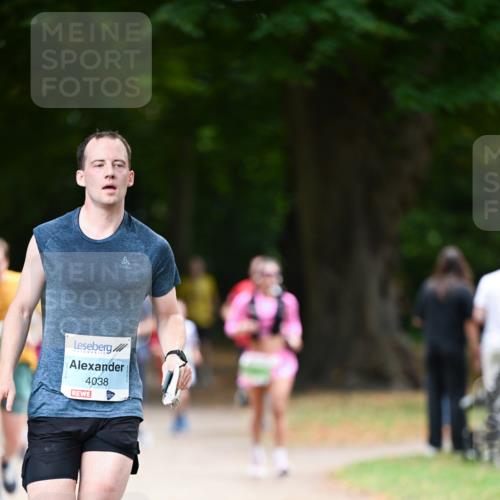 31.08.2025 - 21. Blankeneser Heldenlauf Dr. Thomas Lammeyer http://msf.ph/oto/8637929 31.08.2025 10:50:32 Laufen 4038 meine-sportfotos.de