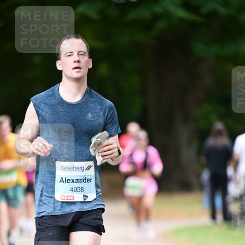 31.08.2025 - 21. Blankeneser Heldenlauf Dr. Thomas Lammeyer http://msf.ph/oto/8637934 31.08.2025 10:50:33 Laufen 4038 meine-sportfotos.de