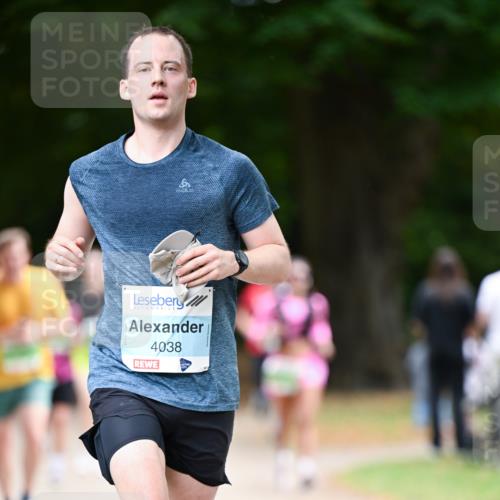 31.08.2025 - 21. Blankeneser Heldenlauf Dr. Thomas Lammeyer http://msf.ph/oto/8637935 31.08.2025 10:50:33 Laufen 4038 meine-sportfotos.de