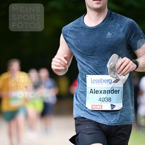 31.08.2025 - 21. Blankeneser Heldenlauf Dr. Thomas Lammeyer http://msf.ph/oto/8637938 31.08.2025 10:50:34 Laufen 4038 meine-sportfotos.de