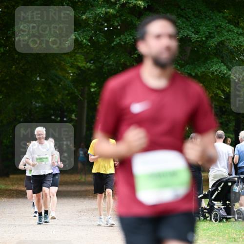 31.08.2025 - 21. Blankeneser Heldenlauf Dr. Thomas Lammeyer http://msf.ph/oto/8637971 31.08.2025 10:50:43 Laufen 3360 meine-sportfotos.de