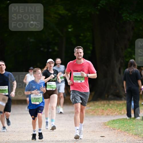 31.08.2025 - 21. Blankeneser Heldenlauf Dr. Thomas Lammeyer http://msf.ph/oto/8638023 31.08.2025 10:51:04 Laufen 3610, 3546, 3545 meine-sportfotos.de