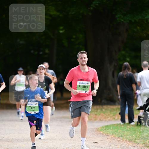 31.08.2025 - 21. Blankeneser Heldenlauf Dr. Thomas Lammeyer http://msf.ph/oto/8638027 31.08.2025 10:51:04 Laufen 3546, 3545 meine-sportfotos.de