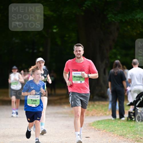 31.08.2025 - 21. Blankeneser Heldenlauf Dr. Thomas Lammeyer http://msf.ph/oto/8638029 31.08.2025 10:51:05 Laufen 3546, 3545, 80 meine-sportfotos.de