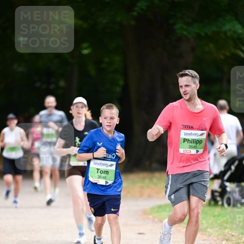 31.08.2025 - 21. Blankeneser Heldenlauf Dr. Thomas Lammeyer http://msf.ph/oto/8638037 31.08.2025 10:51:06 Laufen 3546, 3545 meine-sportfotos.de