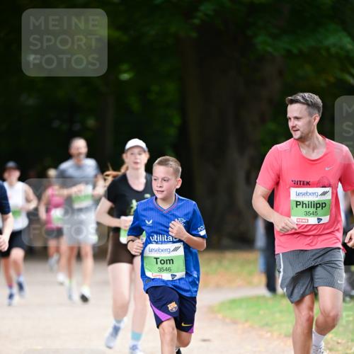 31.08.2025 - 21. Blankeneser Heldenlauf Dr. Thomas Lammeyer http://msf.ph/oto/8638040 31.08.2025 10:51:06 Laufen 3546, 3545 meine-sportfotos.de