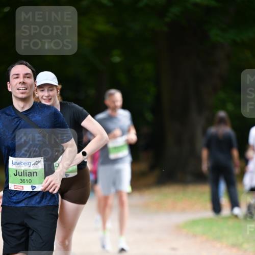 31.08.2025 - 21. Blankeneser Heldenlauf Dr. Thomas Lammeyer http://msf.ph/oto/8638052 31.08.2025 10:51:10 Laufen 3610 meine-sportfotos.de