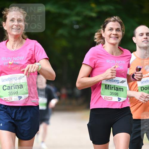 31.08.2025 - 21. Blankeneser Heldenlauf Dr. Thomas Lammeyer http://msf.ph/oto/8638308 31.08.2025 10:52:07 Laufen 3599, 3598, 3 meine-sportfotos.de