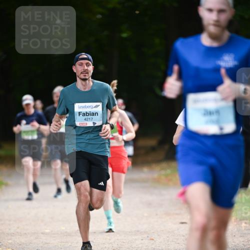 31.08.2025 - 21. Blankeneser Heldenlauf Dr. Thomas Lammeyer http://msf.ph/oto/8638381 31.08.2025 10:52:25 Laufen 4217 meine-sportfotos.de