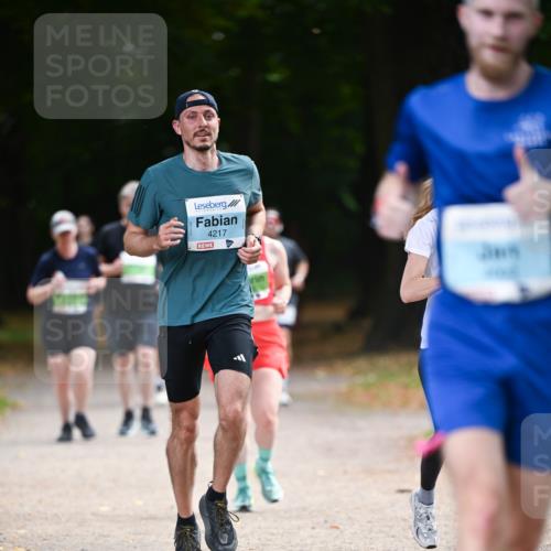 31.08.2025 - 21. Blankeneser Heldenlauf Dr. Thomas Lammeyer http://msf.ph/oto/8638382 31.08.2025 10:52:25 Laufen 4217 meine-sportfotos.de