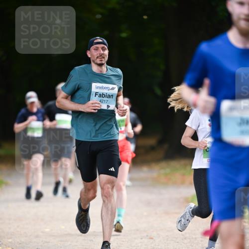31.08.2025 - 21. Blankeneser Heldenlauf Dr. Thomas Lammeyer http://msf.ph/oto/8638383 31.08.2025 10:52:25 Laufen 4217 meine-sportfotos.de