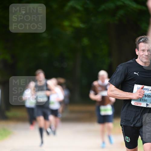 31.08.2025 - 21. Blankeneser Heldenlauf Dr. Thomas Lammeyer http://msf.ph/oto/8638546 31.08.2025 10:53:02 Laufen 96, 4198 meine-sportfotos.de