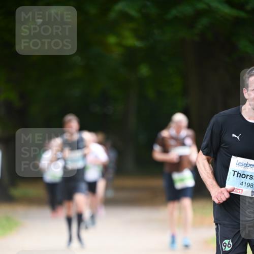 31.08.2025 - 21. Blankeneser Heldenlauf Dr. Thomas Lammeyer http://msf.ph/oto/8638547 31.08.2025 10:53:02 Laufen 4198, 96 meine-sportfotos.de