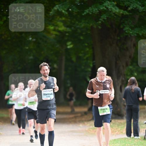 31.08.2025 - 21. Blankeneser Heldenlauf Dr. Thomas Lammeyer http://msf.ph/oto/8638549 31.08.2025 10:53:03 Laufen 4349, 3279 meine-sportfotos.de