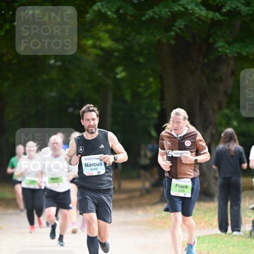 31.08.2025 - 21. Blankeneser Heldenlauf Dr. Thomas Lammeyer http://msf.ph/oto/8638553 31.08.2025 10:53:04 Laufen 4349, 3279 meine-sportfotos.de